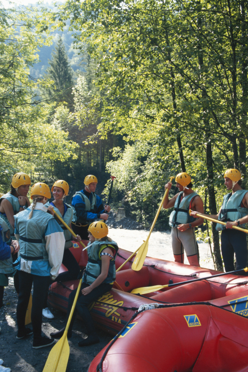 whitewater-rafting-safety-tips.jpg